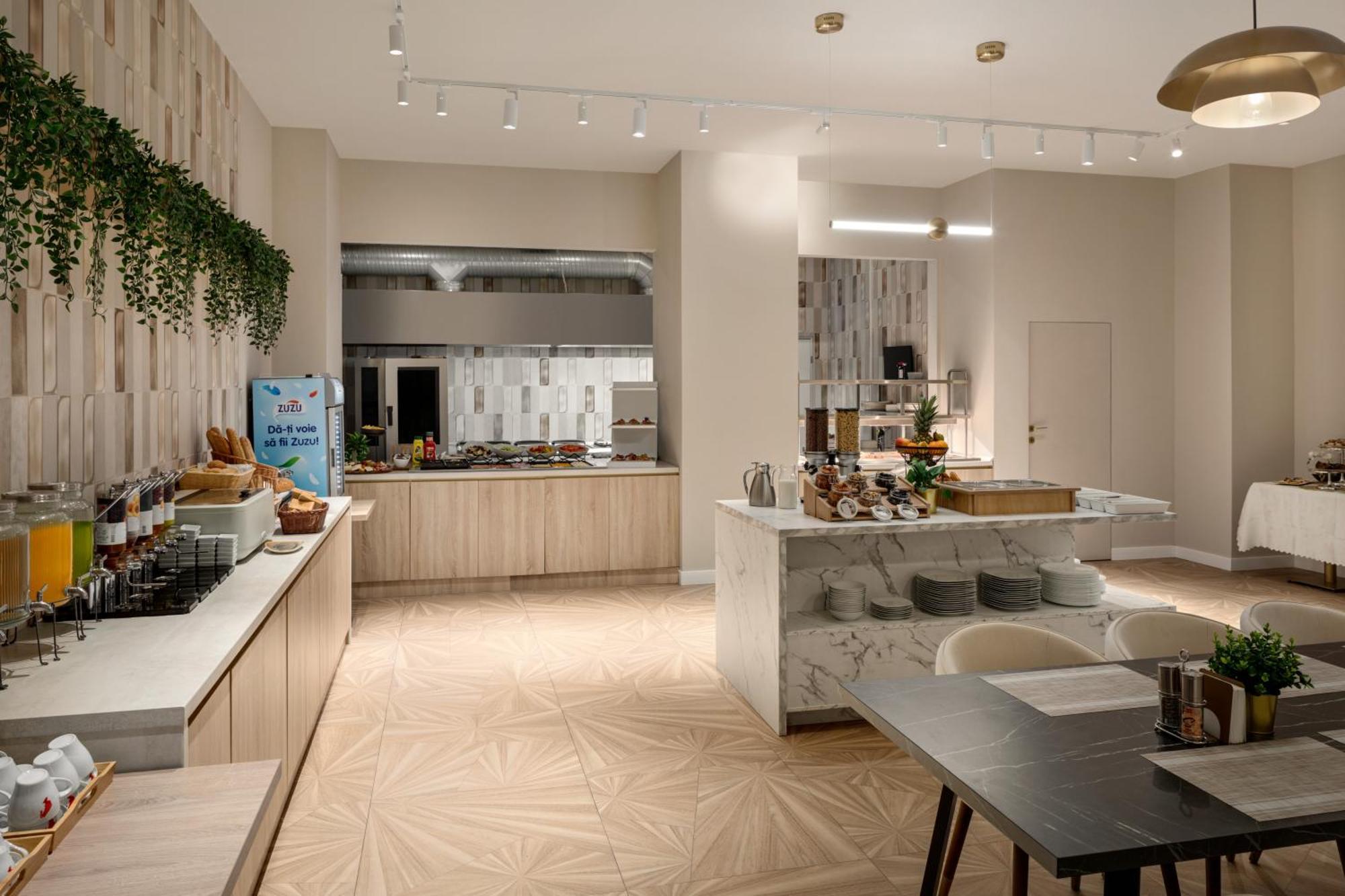 Ramada By Wyndham Bucharest Otopeni Airport Zewnętrze zdjęcie